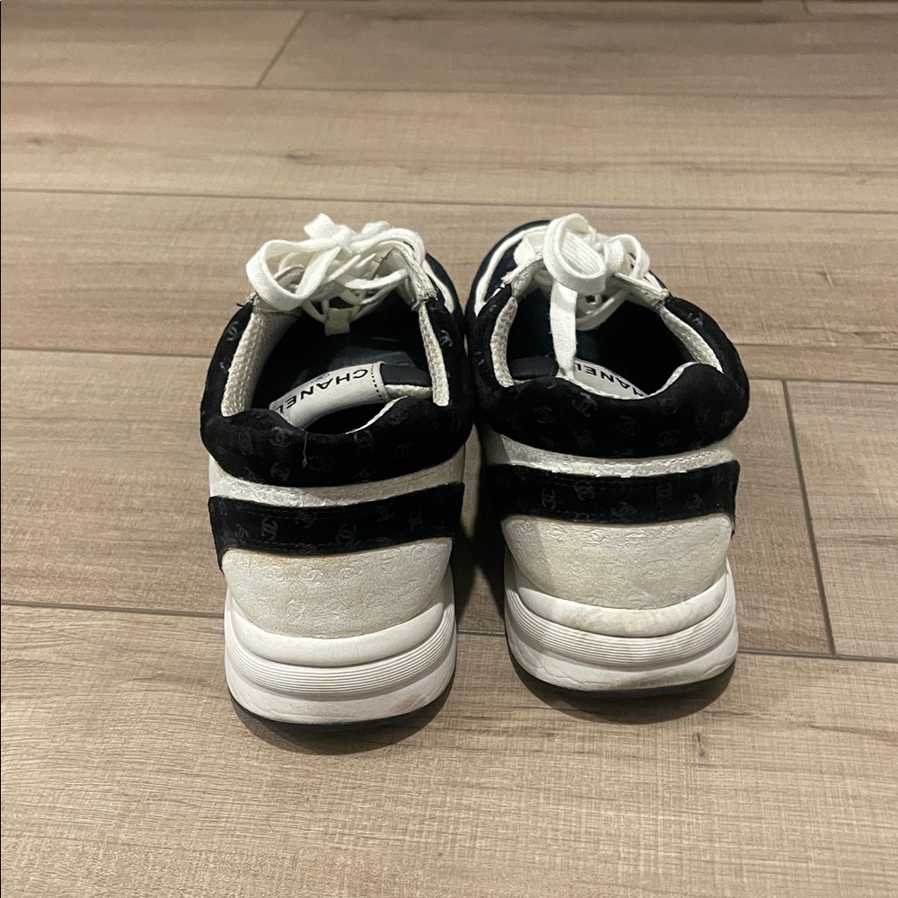 CHANEL Monochrome Athletic Shoes - Picture 5 of 7